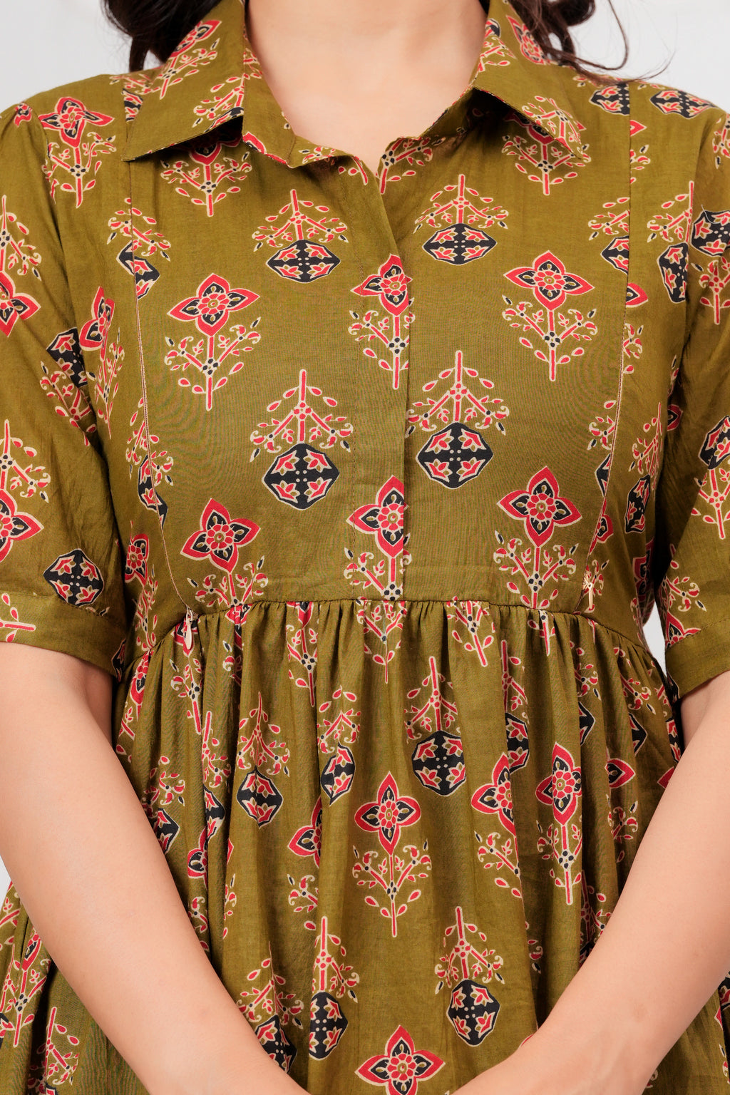 Olive Grace Green Floral Printed Maternity kurta