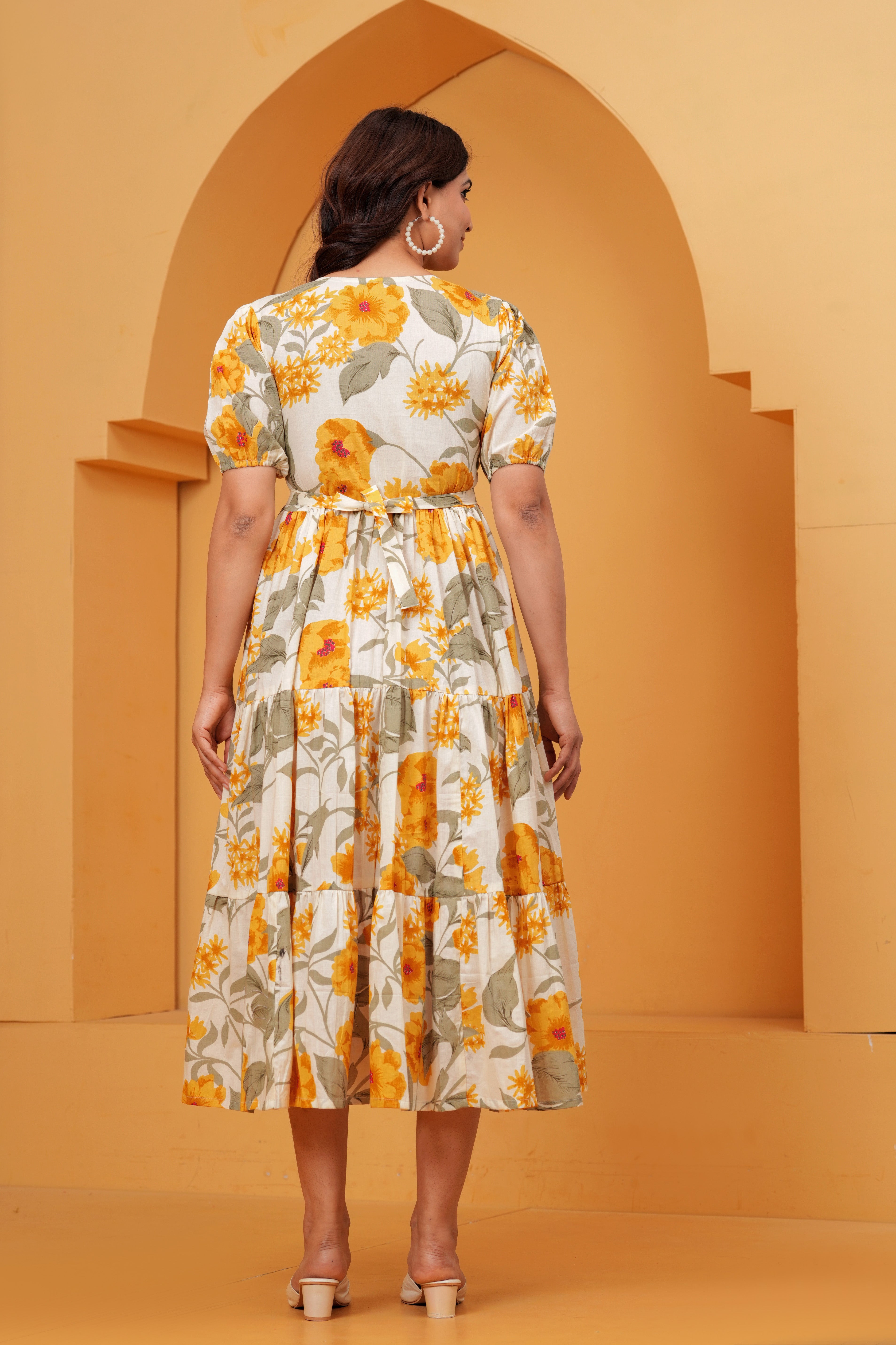 Golden Daisy Elegance Floral Tiered Printed Maternity Kurta