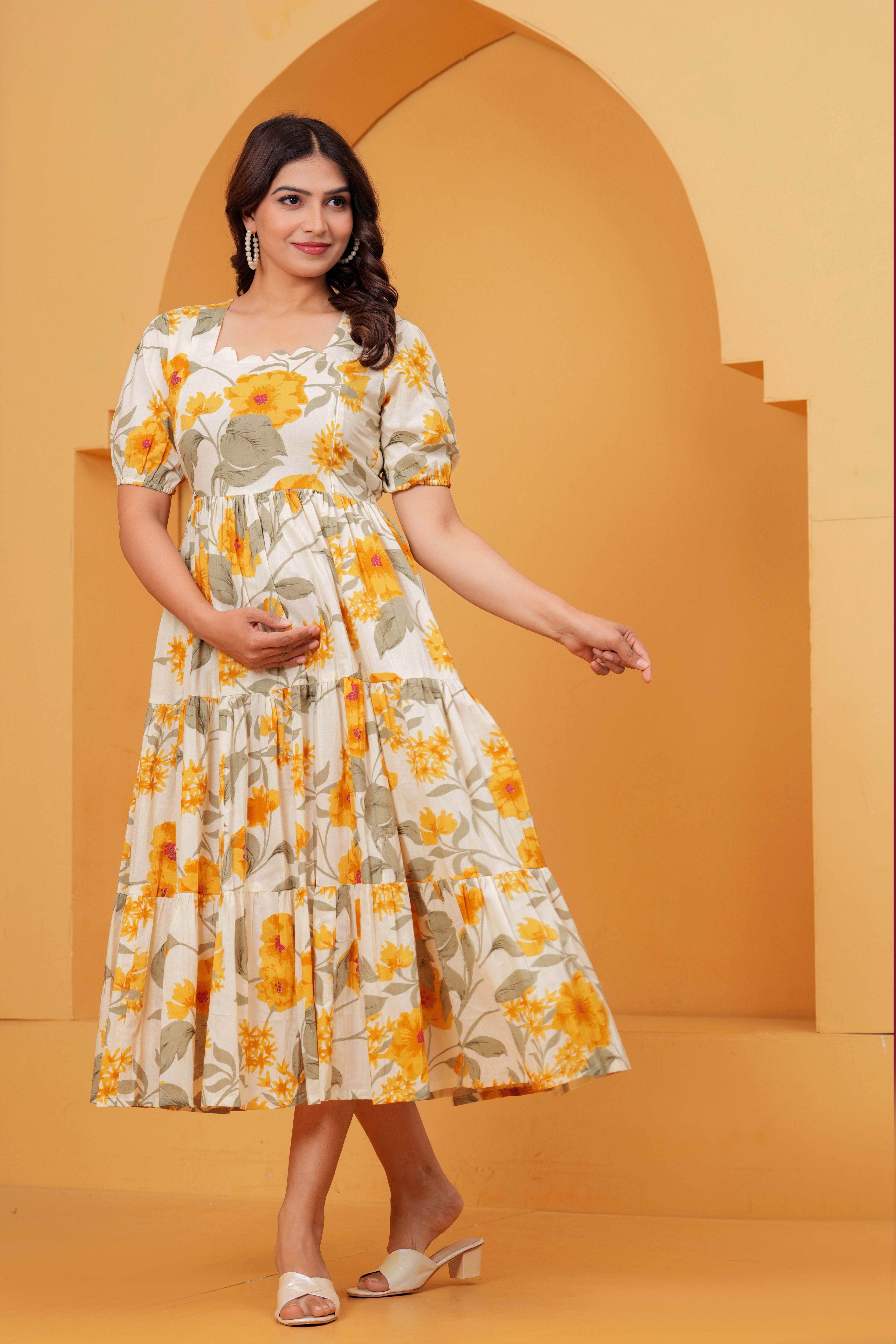 Golden Daisy Elegance Floral Tiered Printed Maternity Kurta