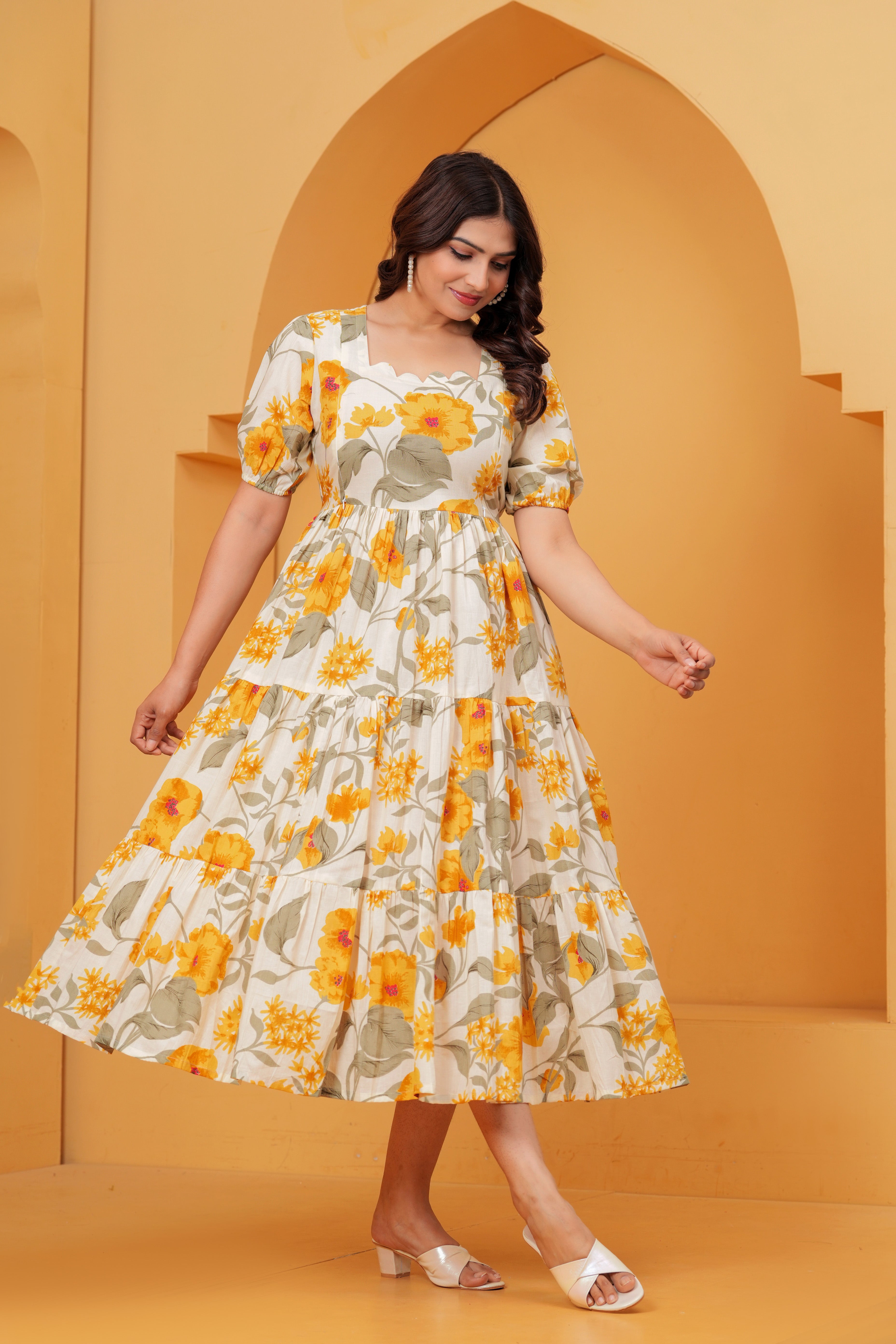 Golden Daisy Elegance Floral Tiered Printed Maternity Kurta