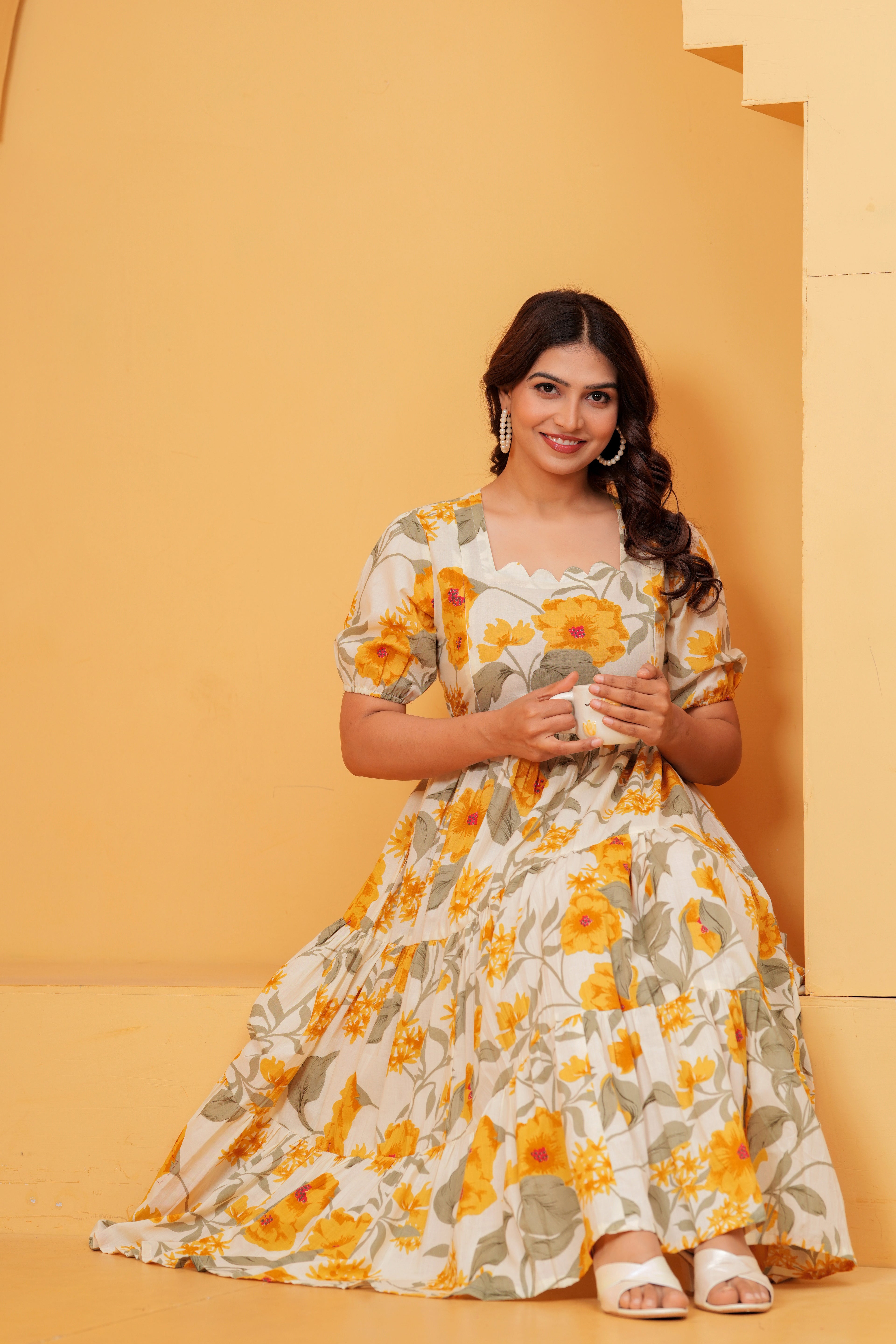 Golden Daisy Elegance Floral Tiered Printed Maternity Kurta