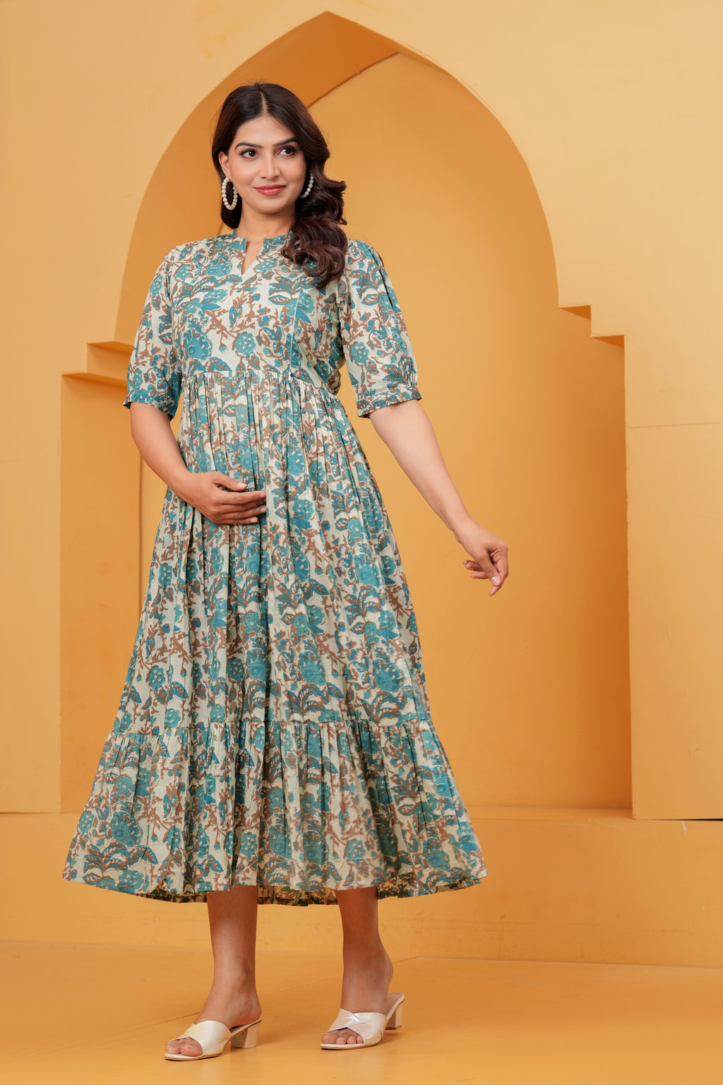 Ocean Bloom Elegance Floral Tiered Printed Maternity Kurta