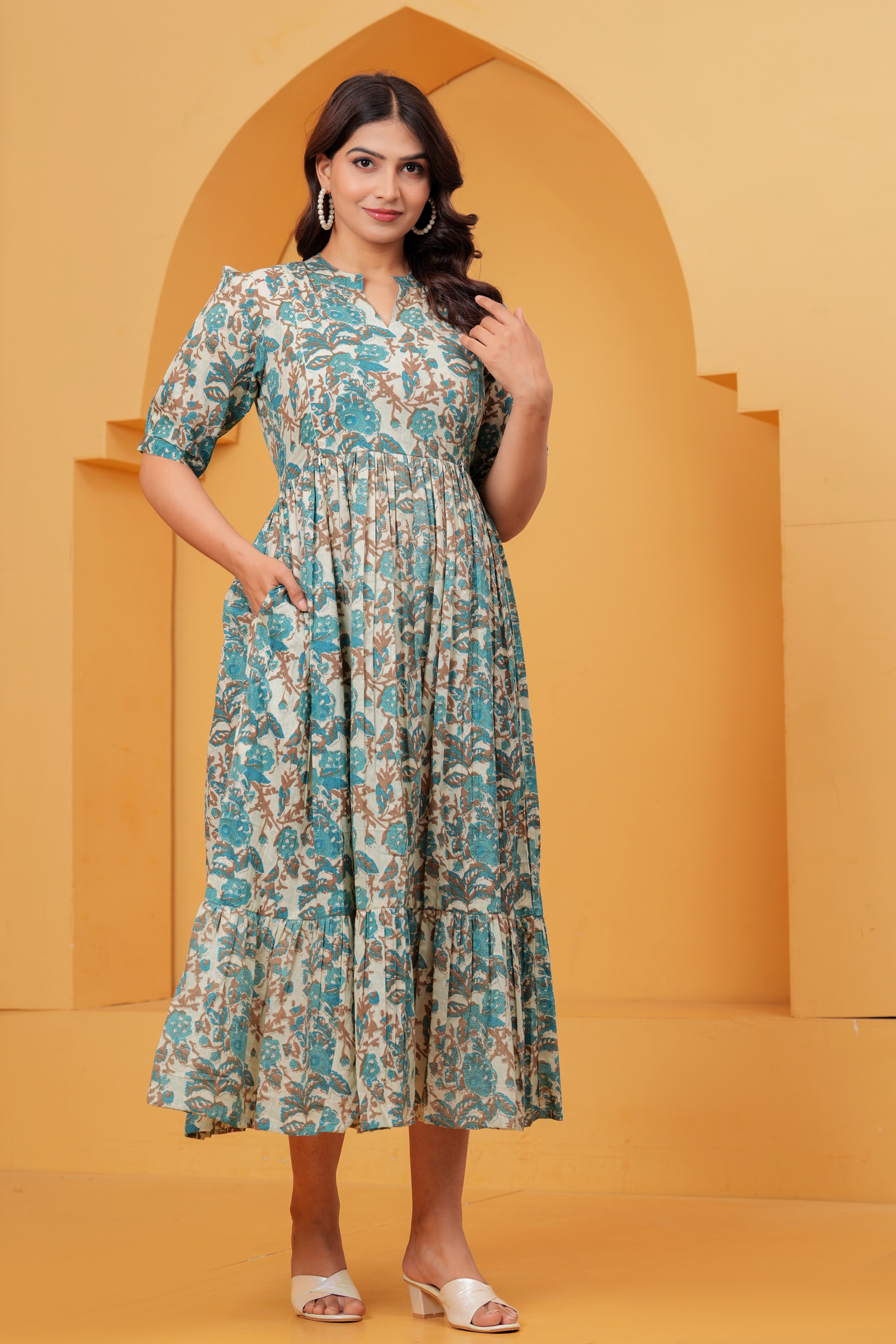 Ocean Bloom Elegance Floral Tiered Printed Maternity Kurta